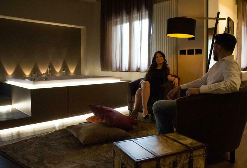 豪华套房, Centrale