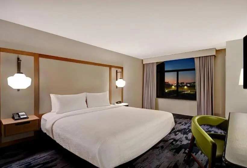 キングサイズベッドのスタンダードルーム, Fairfield Inn & Suites Las Vegas Airport South