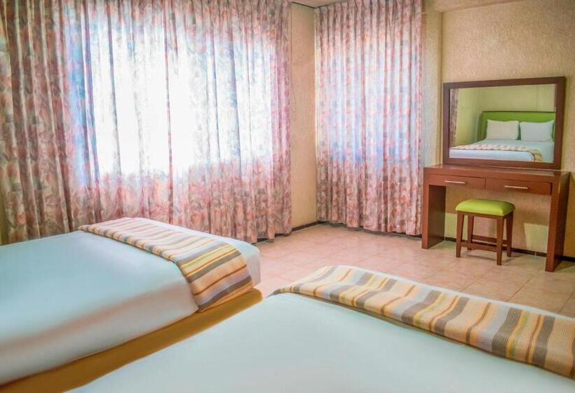 Апартаменты 3 Спальни, Suites Del Sol Hotel & Apartments