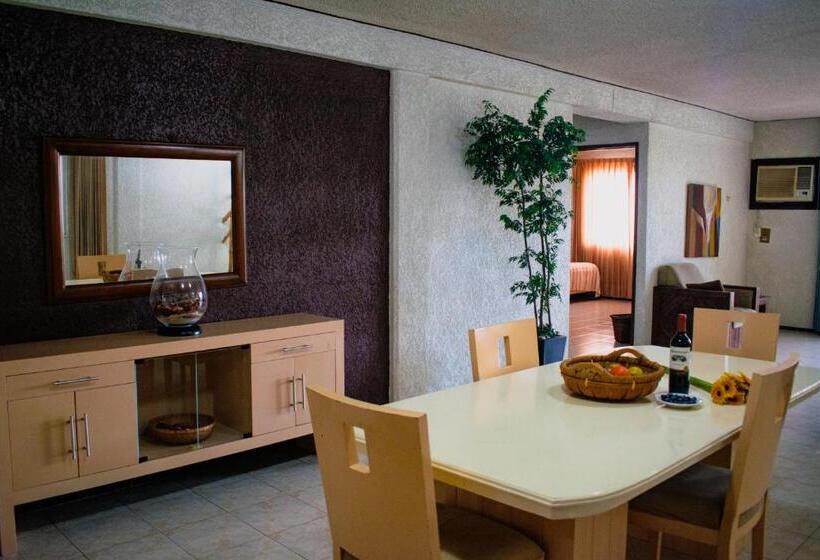 Апартаменты 2 Спальни, Suites Del Sol Hotel & Apartments