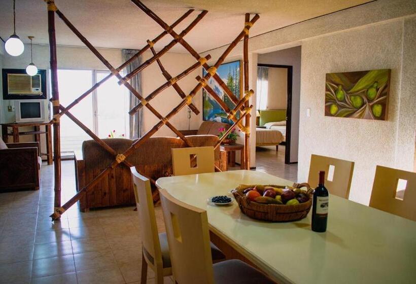 Апартаменты 3 Спальни, Suites Del Sol Hotel & Apartments