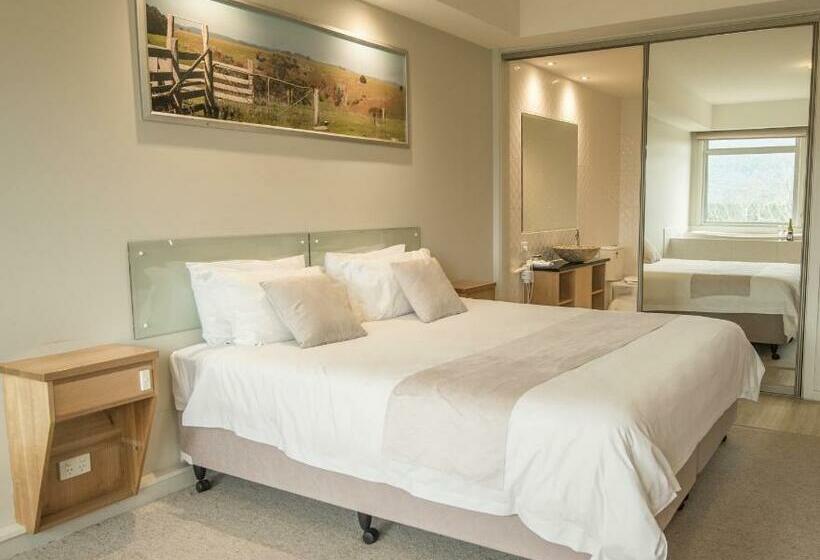 חדר סטנדרט עם מיטת קינג, Macedon Ranges Hotel & Spa