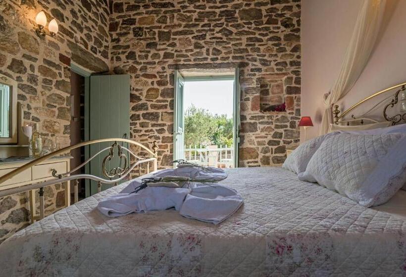 オーシャンビュースイート, Palaeopoli Villas