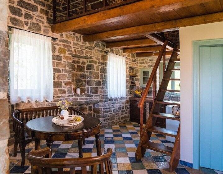 オーシャンビュースイート, Palaeopoli Villas