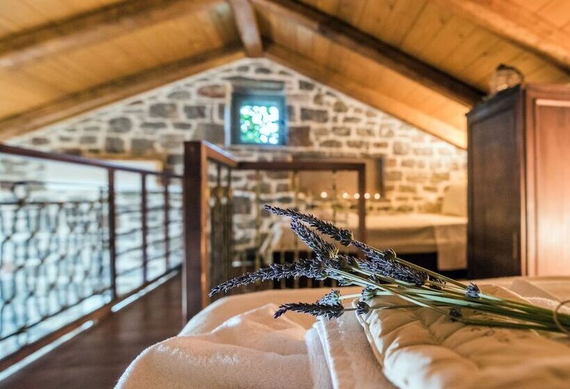 オーシャンビュースイート, Palaeopoli Villas