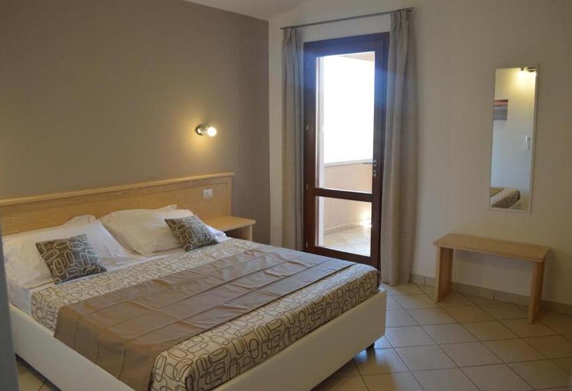 חדר דלוקס עם מרפסת, Guest Rooms Affittacamere