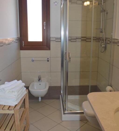 חדר דלוקס עם מרפסת, Guest Rooms Affittacamere