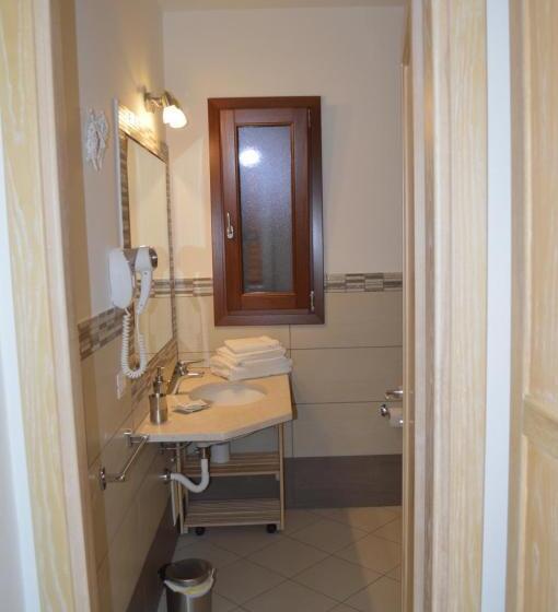 חדר סטנדרט עם מיטת קינג, Guest Rooms Affittacamere
