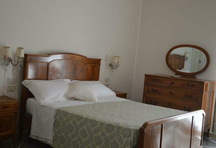 اتاق استاندارد سه تخته با سرویس بهداشتی مشترک, Casa Ciri Bed & Breakfast