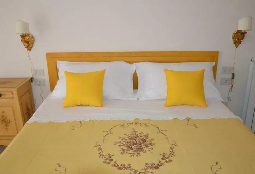اتاق استاندارد با سرویس بهداشتی مشترک, Casa Ciri Bed & Breakfast