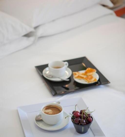 غرفة قياسية رباعية, Bologna