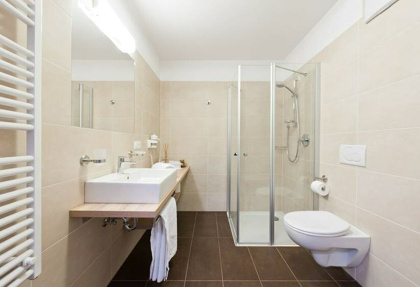 דירת חדר סופריור, Mountain Residence Montana