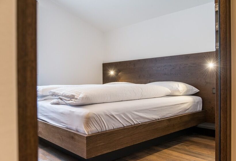 דירת פנטהאוז 2 חדרי שינה, Mountain Residence Montana