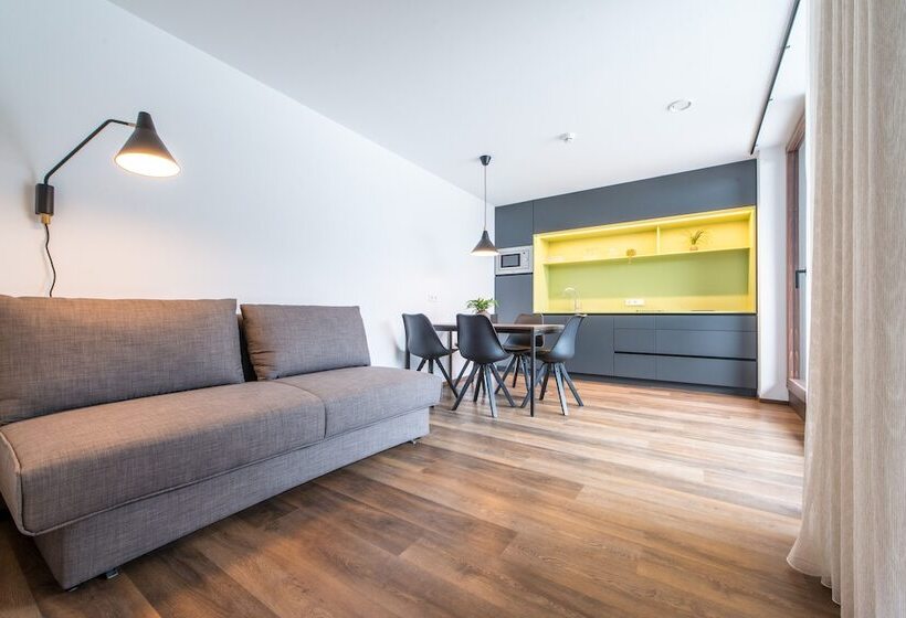 דירת פנטהאוז 2 חדרי שינה, Mountain Residence Montana