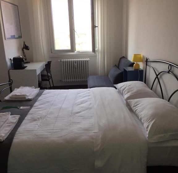 اتاق استاندارد, Mambo Suites