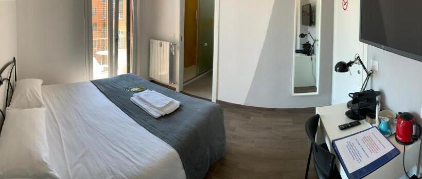 اتاق استاندارد یک نفره, Mambo Suites