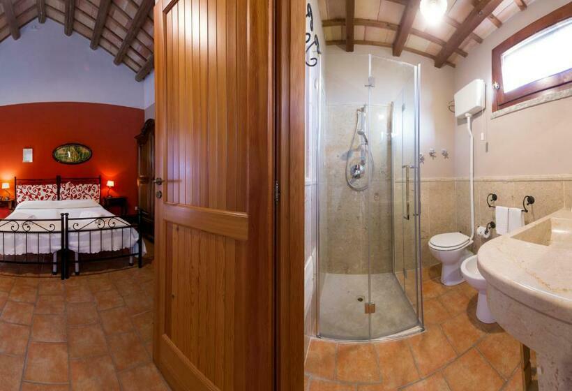 חדר קומפורט לשלושה, Agriturismo Don Carlo