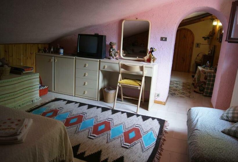 חדר משפחתי נוף להרים, B&b Il Querceto