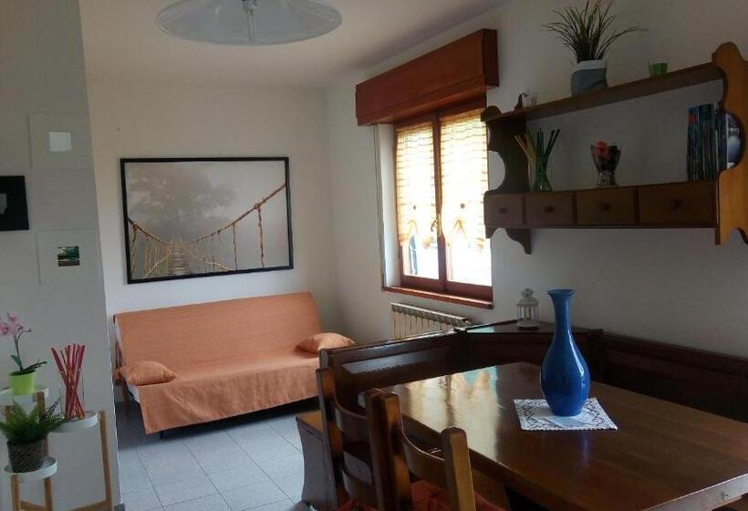 آپارتمان 1 خوابه با چشم‌انداز, B&b La Bredia
