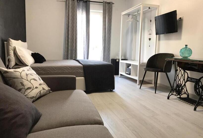 اتاق خانوادگی, B&b Le Stanze Al Centro