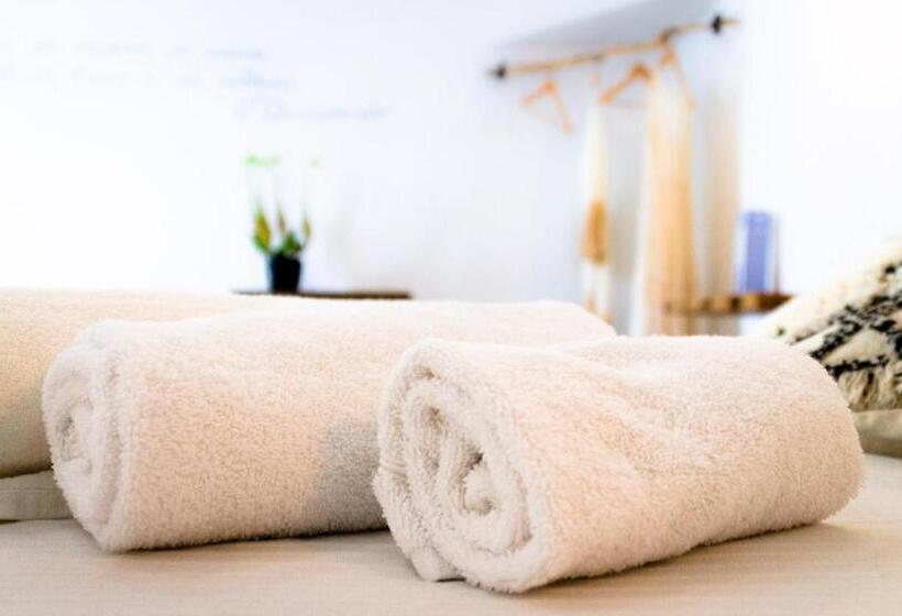 חדר דלוקס, Isola Dei Poeti