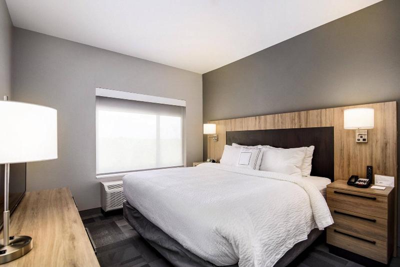 מיטת קינג בסוויטה, Towneplace Suites By Marriott Houston Hobby Airport