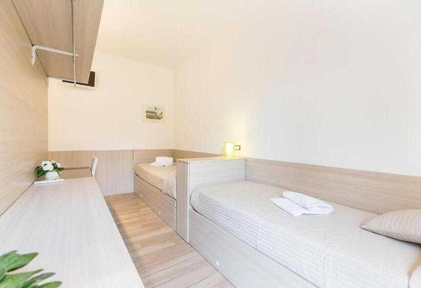 디럭스 룸, Foresteria Via Italia