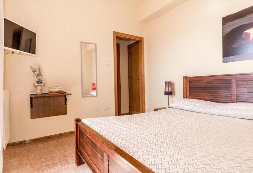 Tengerre Néző Standard Szoba Erkéllyel, Mare Lughente