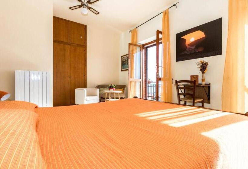 Triple Room Sea View, Mare Lughente