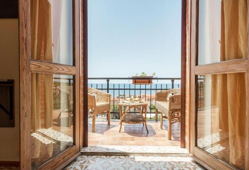 Triple Room Sea View, Mare Lughente