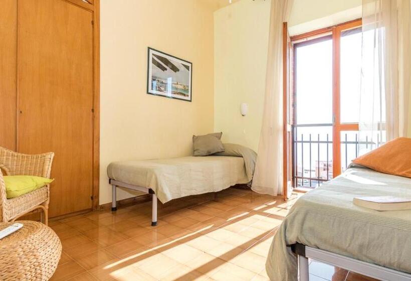 Tengerre Néző Standard Négyágyas Szoba, Mare Lughente