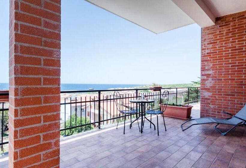 Tengerre Néző Standard Szoba Erkéllyel, Mare Lughente