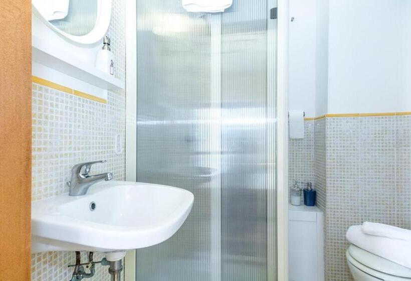 Tengerre Néző Standard Szoba Erkéllyel, Mare Lughente