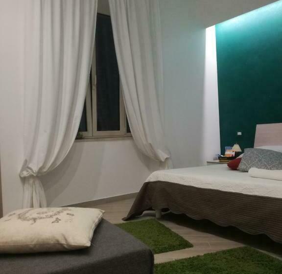 غرفة ديلوكس ثلاثية, La Pigna