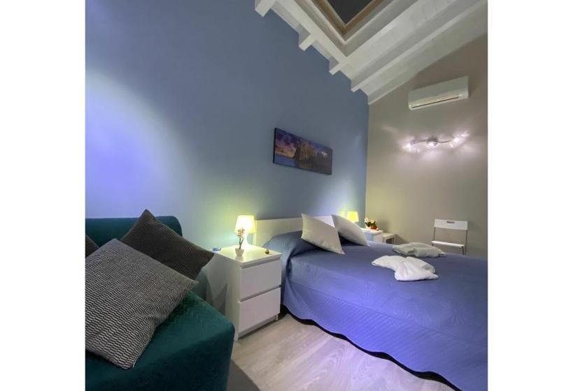 غرفة قياسية ثلاثية, Bnb Archimede