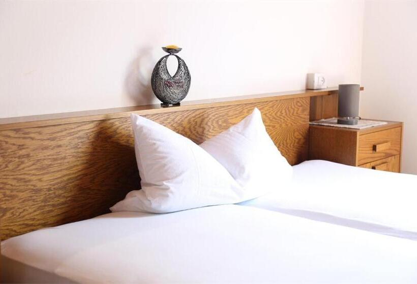 标准间, Laugen Cafe Pizza Bb