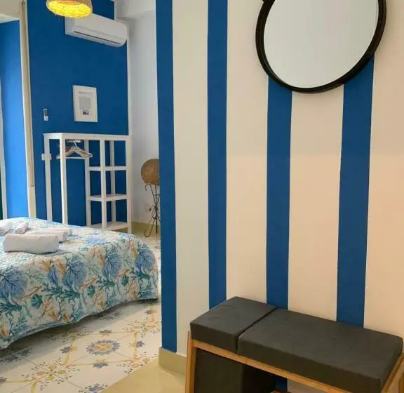 اتاق لوکس با بالکن و چشمانداز دریا, Mille Tramonti Agropoli Sunset Suite