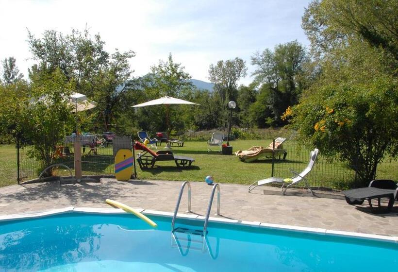 דירת חדר בקומת קרקע, La Capannella