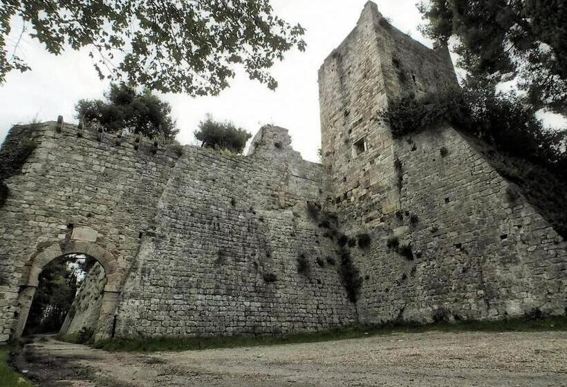 ویلای یک اتاق خوابه با استخر شنا, B&b Mosca Bianca