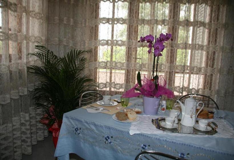 חדר סטנדרט לארבעה, B&b Villa Sitrie