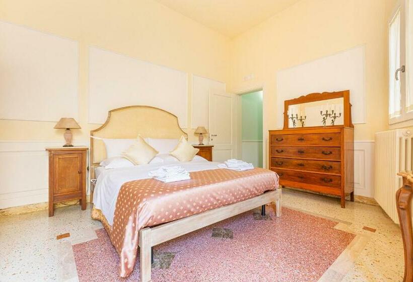 اتاق استاندارد, Dimora Le Tre Muse Guesthouse
