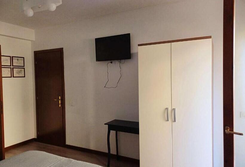 اتاق استاندارد با تخت بزرگ, Nottetempo Verona