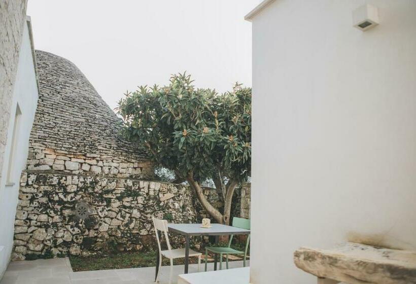 חדר דלוקס, Pietra Pesara