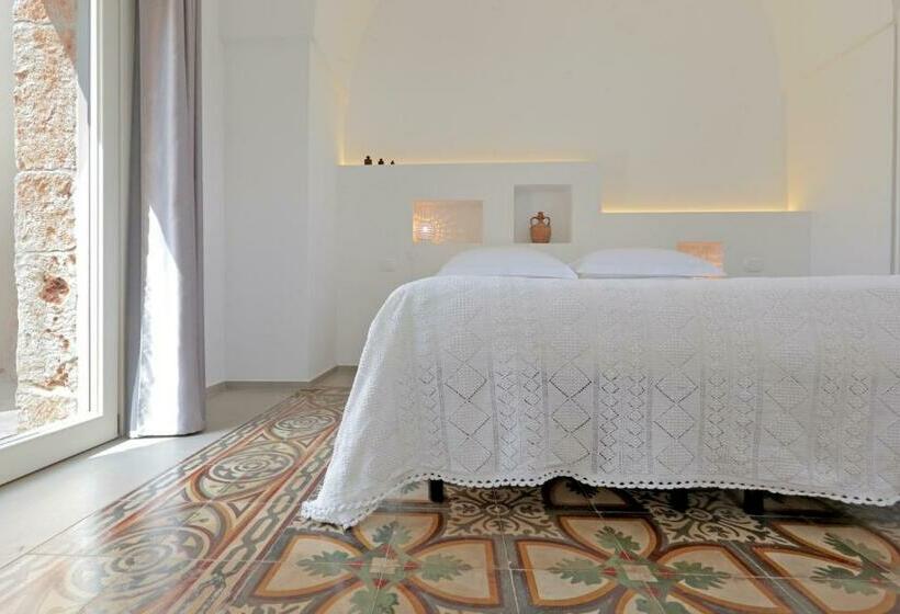 חדר דלוקס, Pietra Pesara