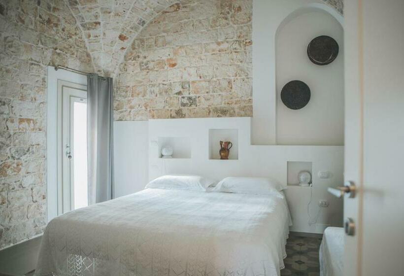 חדר סטנדרט, Pietra Pesara