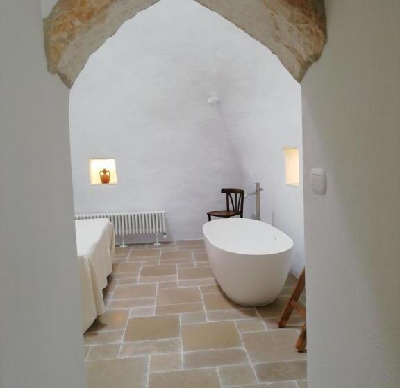 חדר סטנדרט, Pietra Pesara