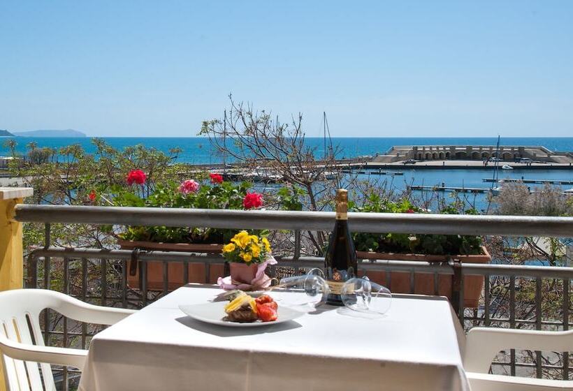 Triple Room Sea View, Il Porto