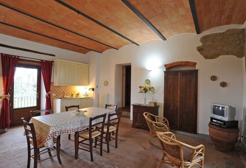 2 Bedroom Apartment Garden View, Borgo Rapale