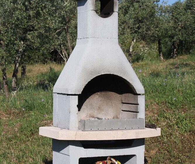 خانه 2 خوابه, Borgo Rapale