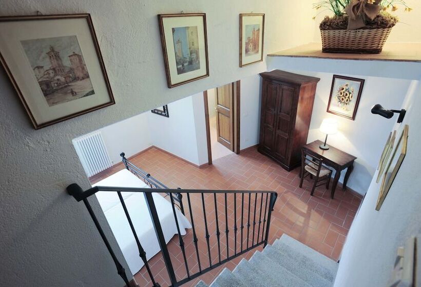 آپارتمان 3 خوابه, Borgo Rapale